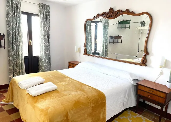 Cuatro Cantones - Con Barbacoa